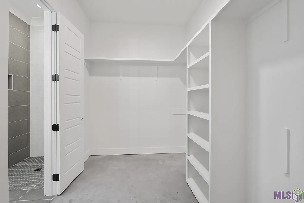 Minature Rd - Image 24